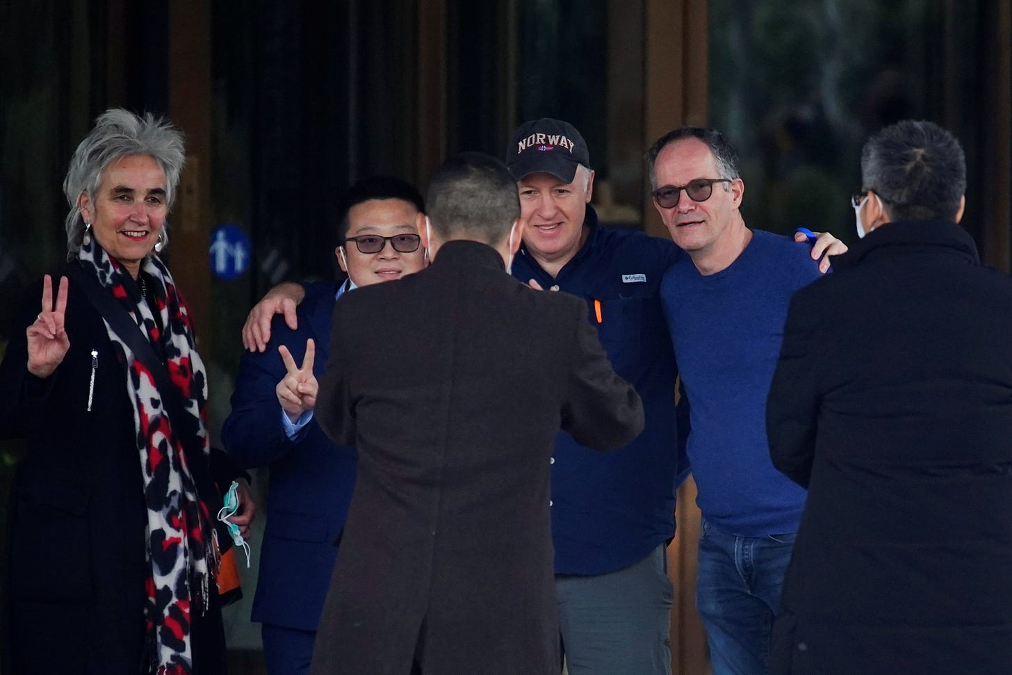 WHO team leaves hotel in Wuhan