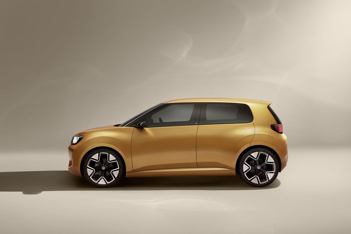 In detail – the exterior design and interior concept of the new Volkswagen concept vehicle ID. EVERY1 | Volkswagen Newsroom In detail – the exterior design and interior concept of the new Volkswagen concept vehicle ID. EVERY1 | Volkswagen Newsroom