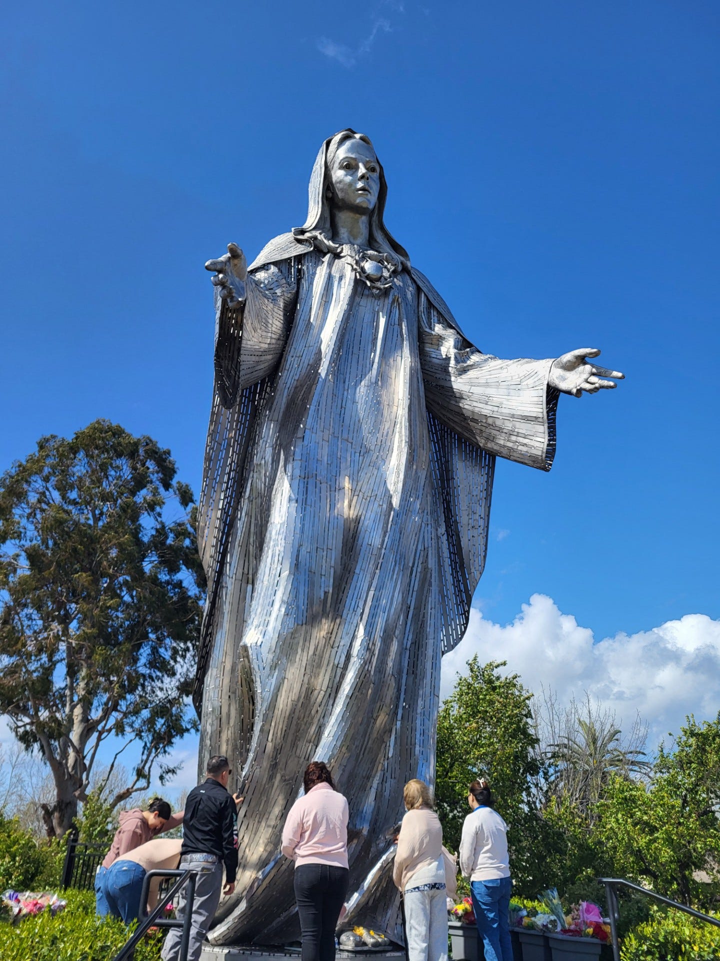 ¿Estamos Pecando Contra Dios y la Virgen María?