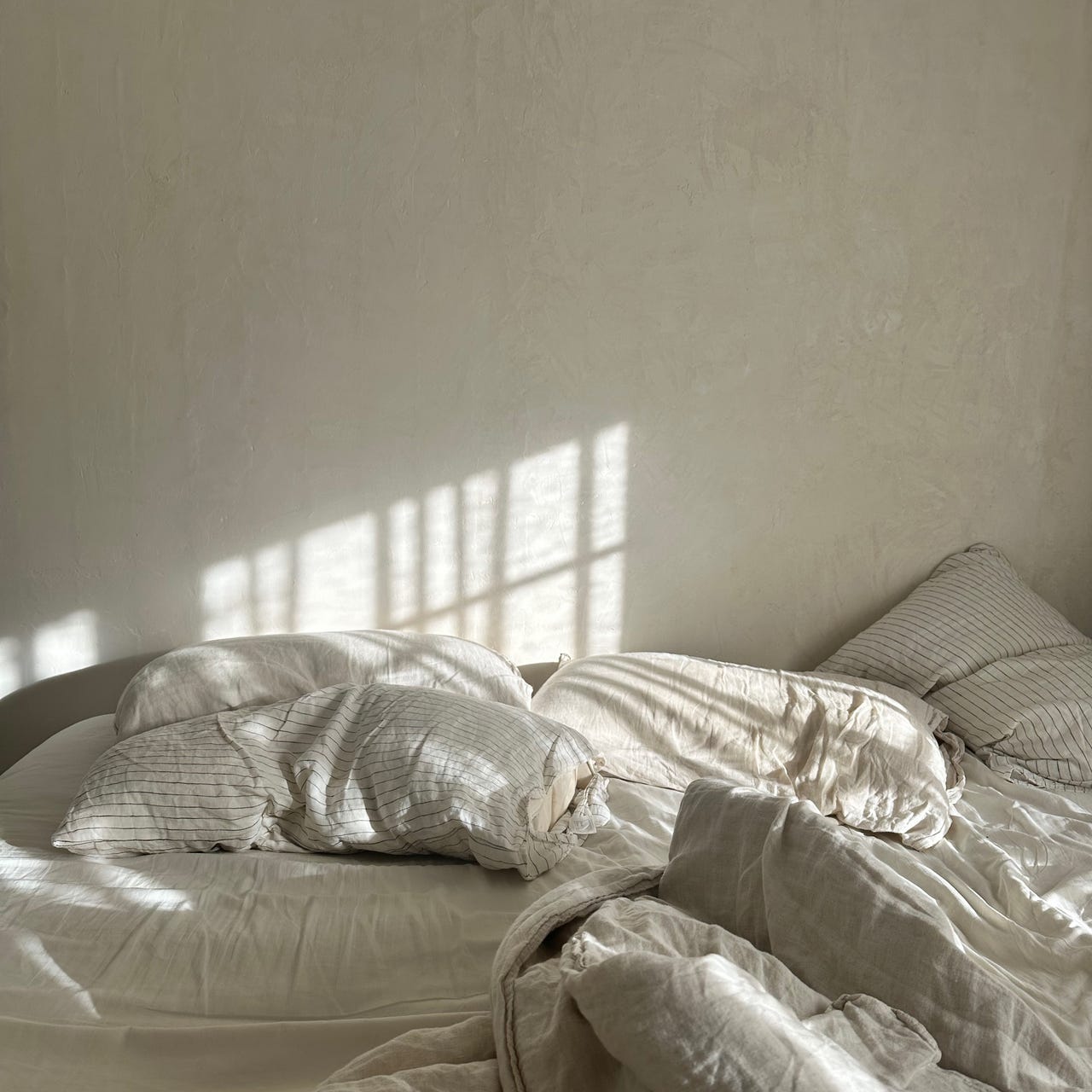 Anonymously Written logo