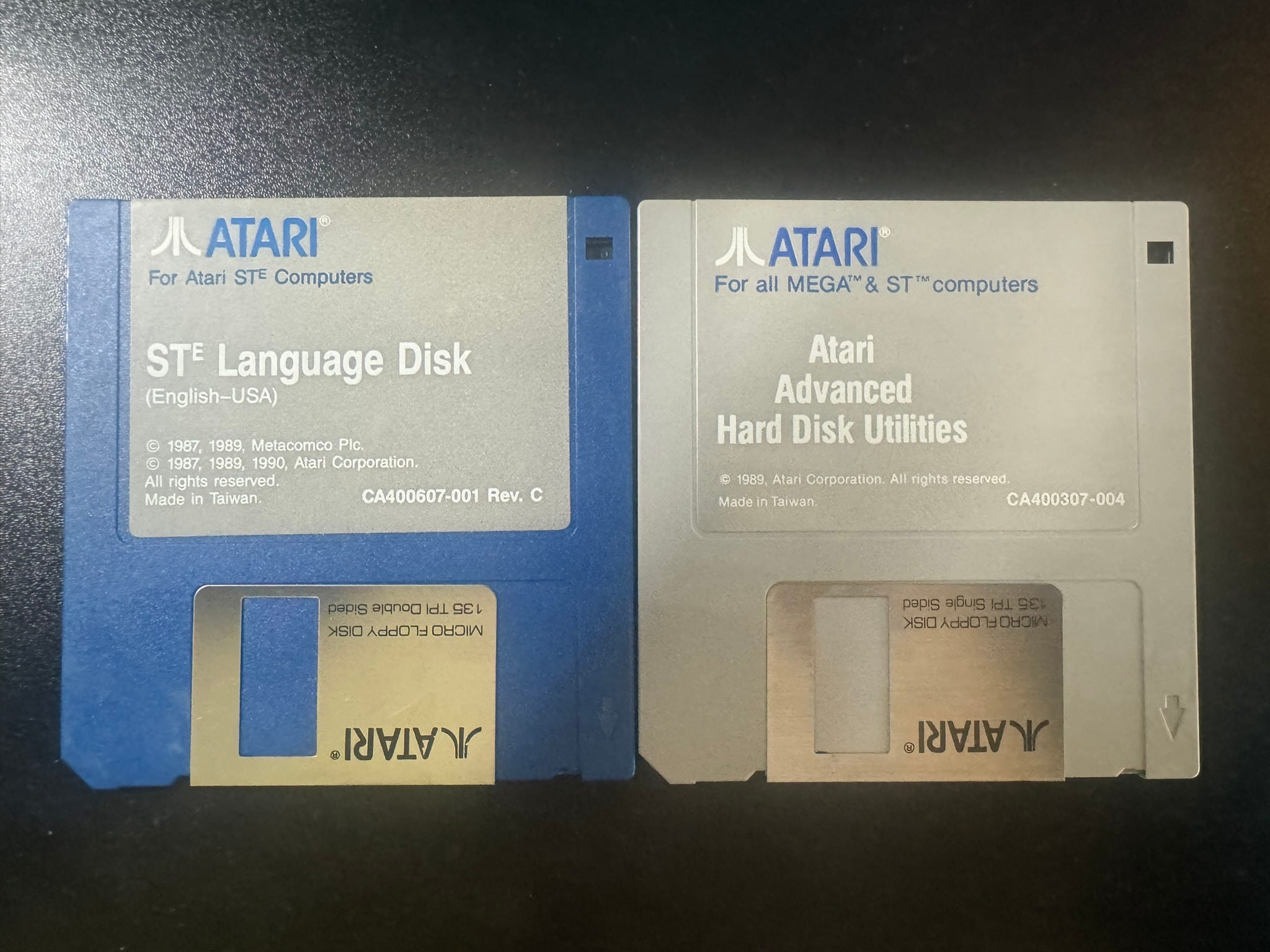 Looking at the Atari Mega STE Owner's Manual