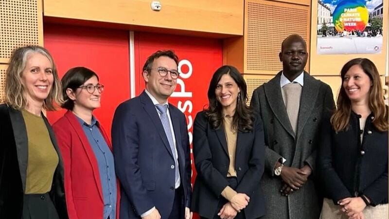 No alternative text description for this image