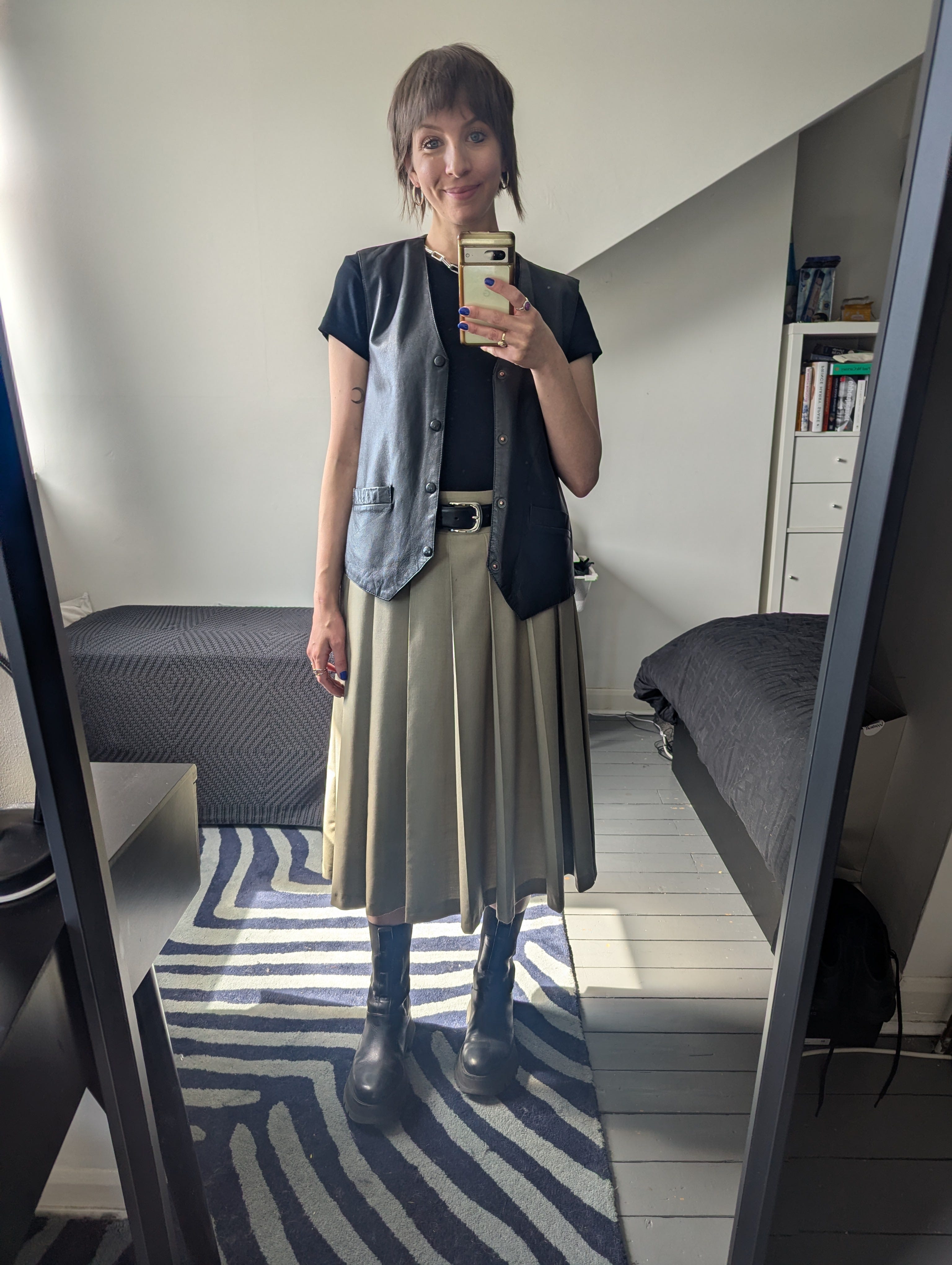 Viki Sews Blair - The Magnificent Thread