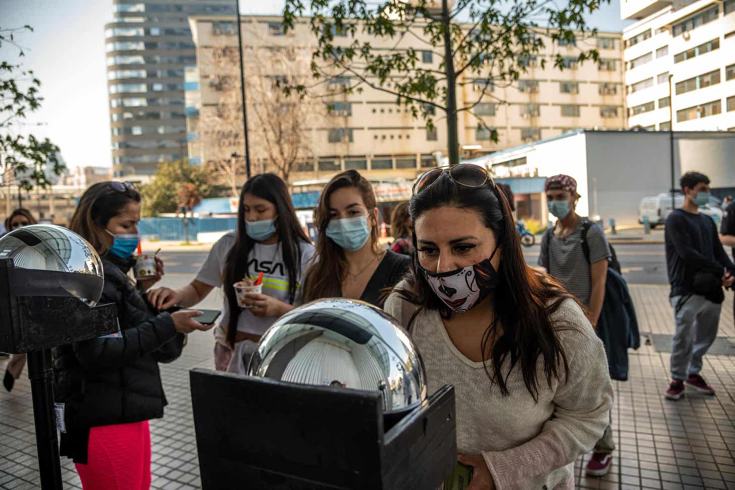 아르헨티나, 월드코인 불법 여부 조사 착수 | 블록미디어