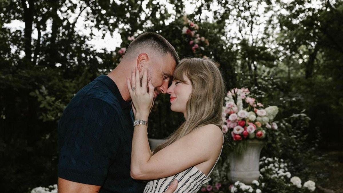 Photo of Travis Kelce, Taylor Swift Photo of Travis Kelce, Taylor Swift