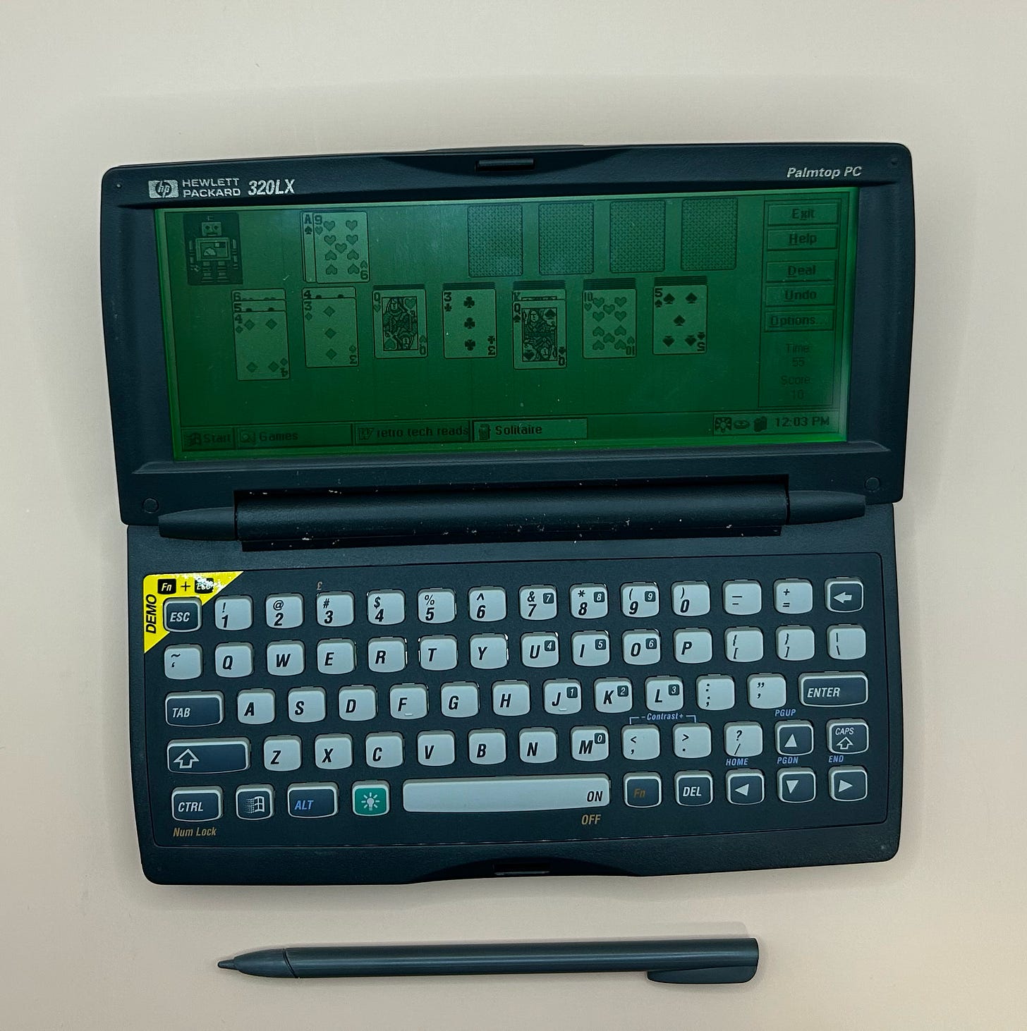 The HP 320LX - by Jonathan Scott - Retro Tech Reads