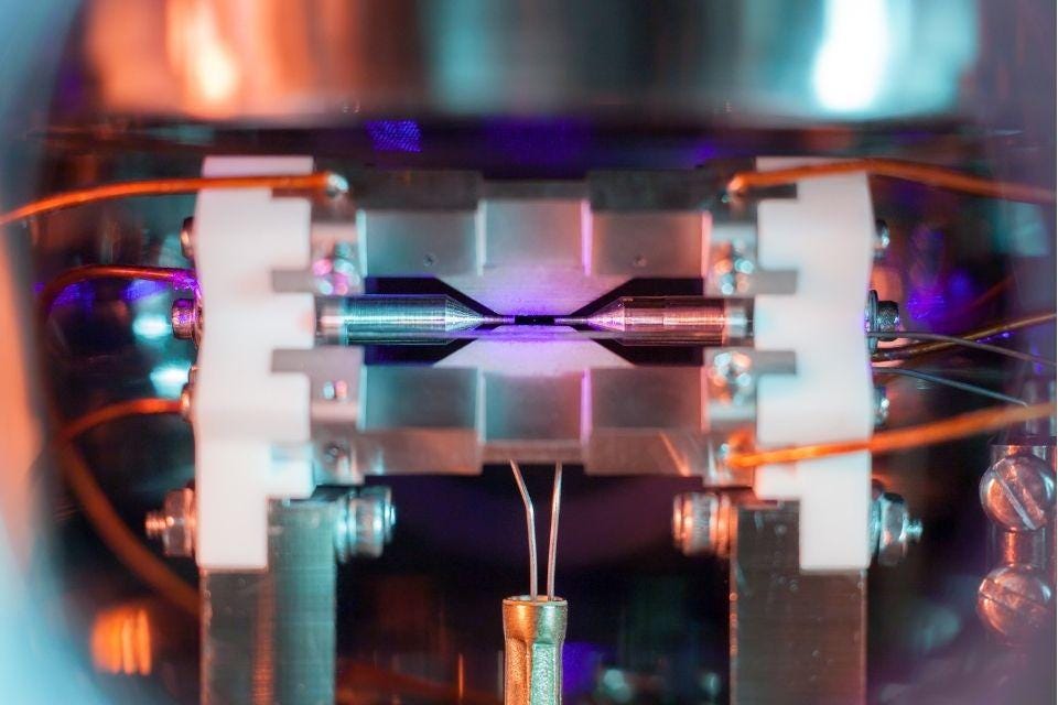 University of Oxford researchers achieve first experimental demonstration of quadsqueezing quantum interaction