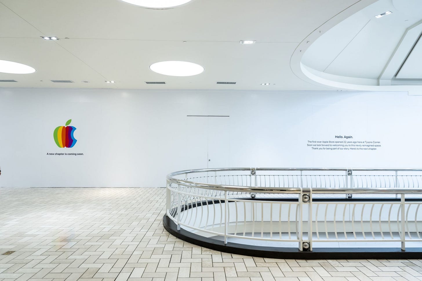 A temporary wall surrounds the new Apple Tysons Corner. The store is located on L2 of the mall, near the plaza entrance. A temporary wall surrounds the new Apple Tysons Corner. The store is located on L2 of the mall, near the plaza entrance.