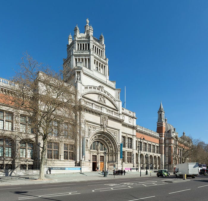 Front facade of the Victoria & Albert Museum