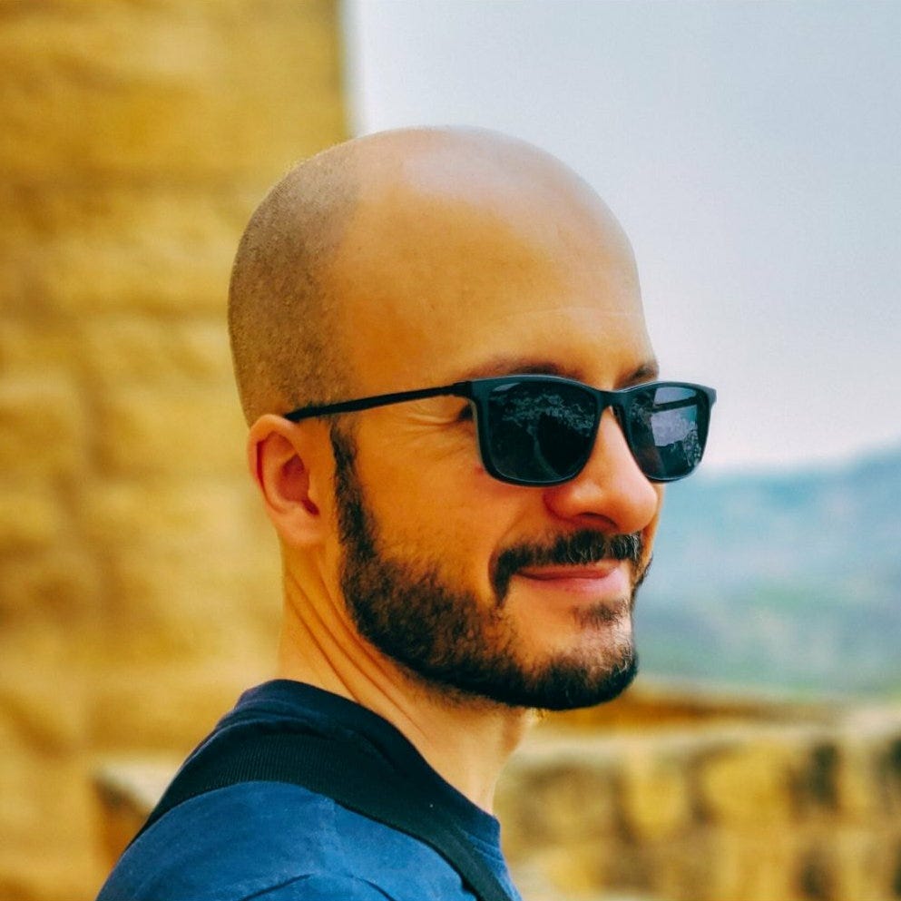 El escriptorio de Nebrija logo