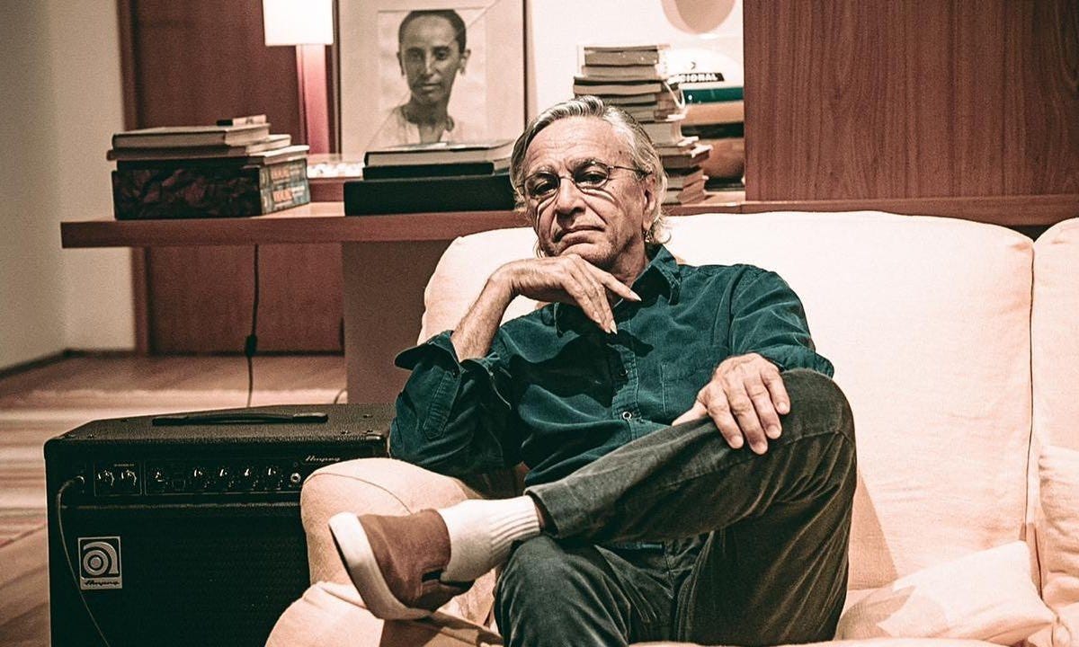 Caetano Veloso: Estamos em uma situação deprimente com Bolsonaro -  CartaCapital