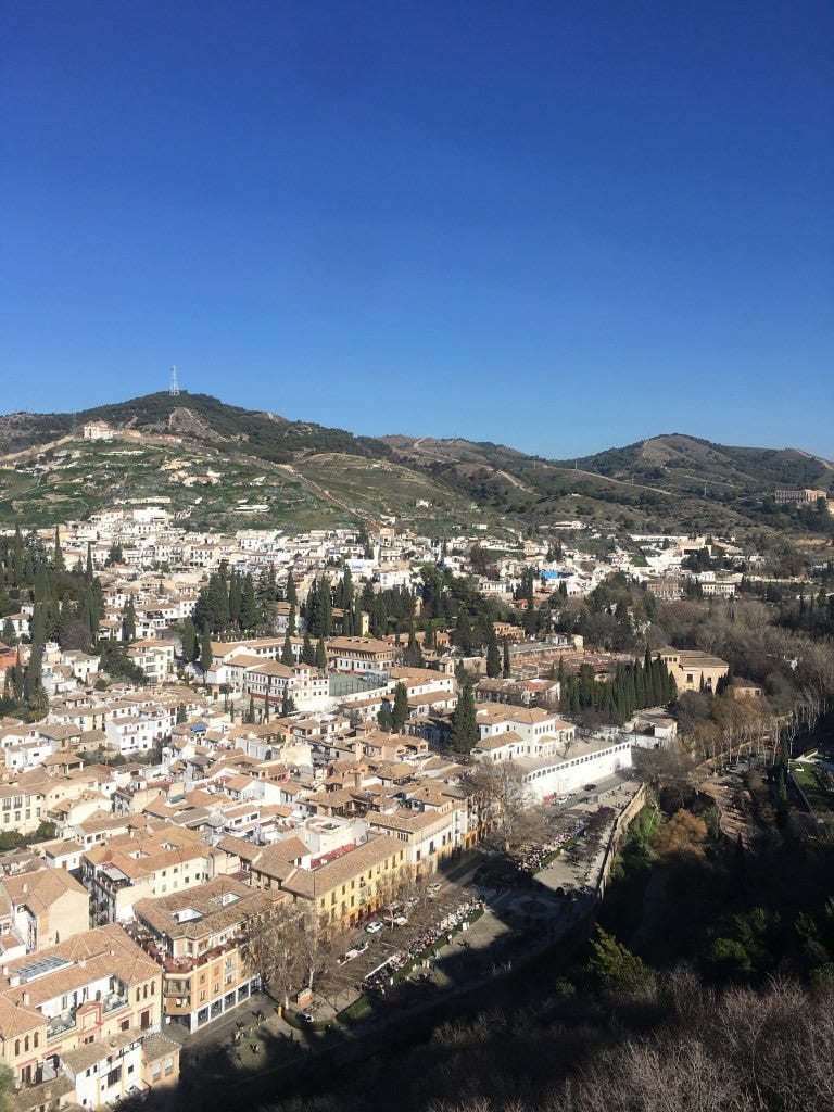 This image has an empty alt attribute; its file name is la-toma-view.jpg This image has an empty alt attribute; its file name is la-toma-view.jpg