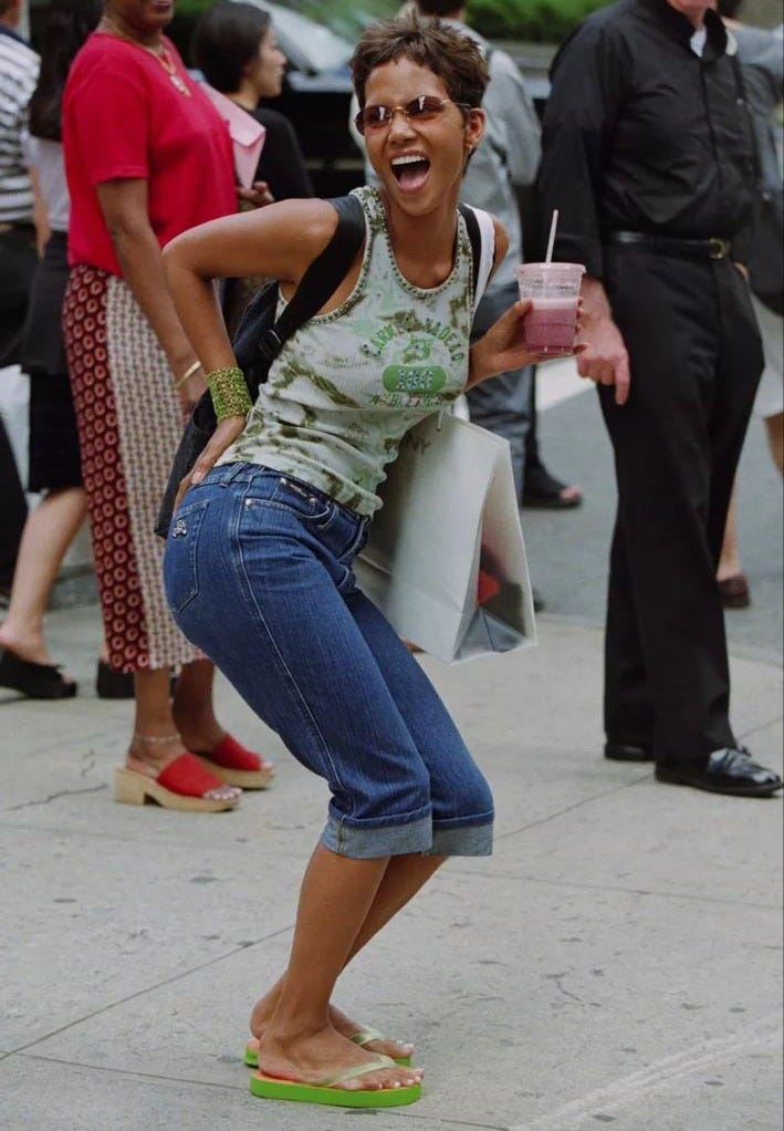 Halle Berry wearing flip flops y2k style Halle Berry wearing flip flops y2k style