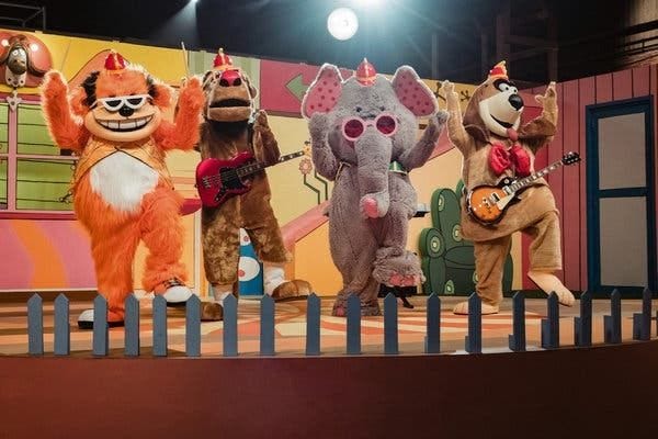 All the details on the HUGE ViacomCBS deal. Also: The Banana Splits screamfest! Plus: No more Inbetweeners. All the details on the HUGE ViacomCBS deal. Also: The Banana Splits screamfest! Plus: No more Inbetweeners.