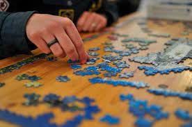Jigsaw puzzle - Wikipedia