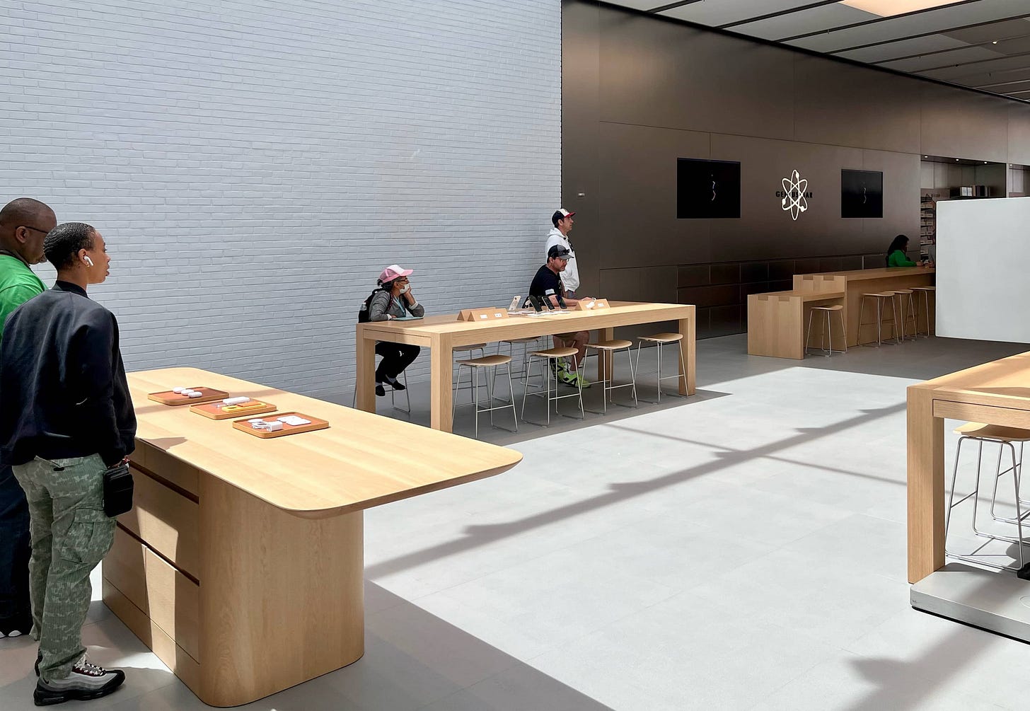 Apple Pickup at Apple Georgetown.