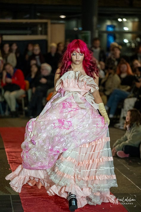 Red Carpet for Victim Fashion