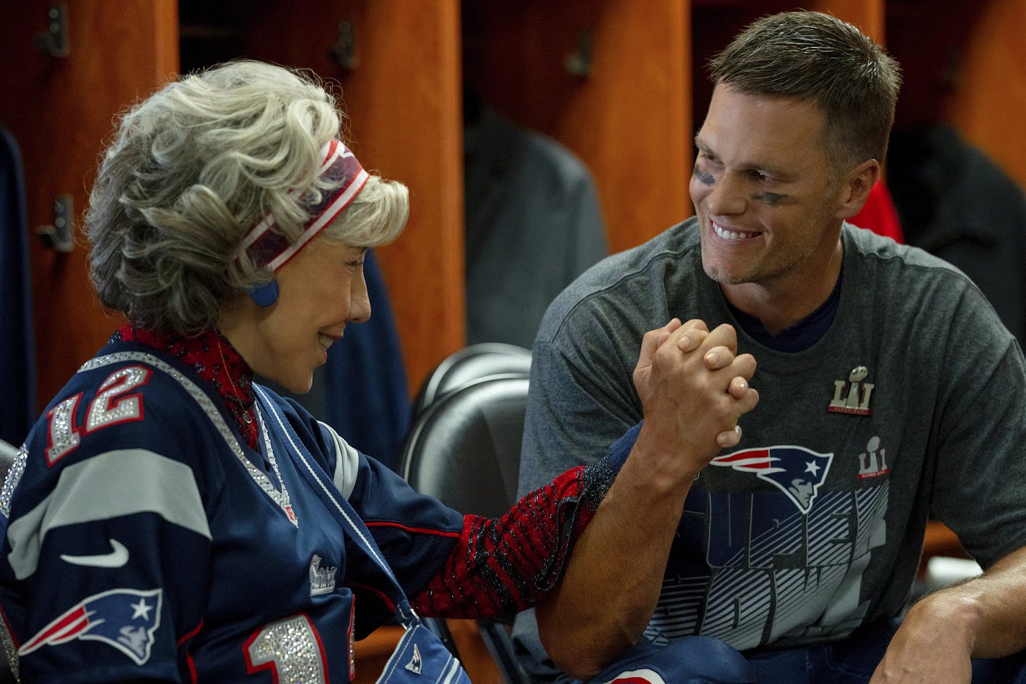 Review: '80 for Brady' is a sports film fumble for the ages | AP News