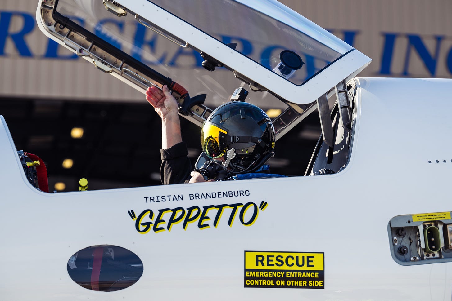 c16e4183-38d9-42b8-9cae-