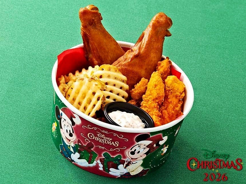 The Tokyo Disneyland version of the Holiday Party Bucket. Image: Tokyo Disney Resort