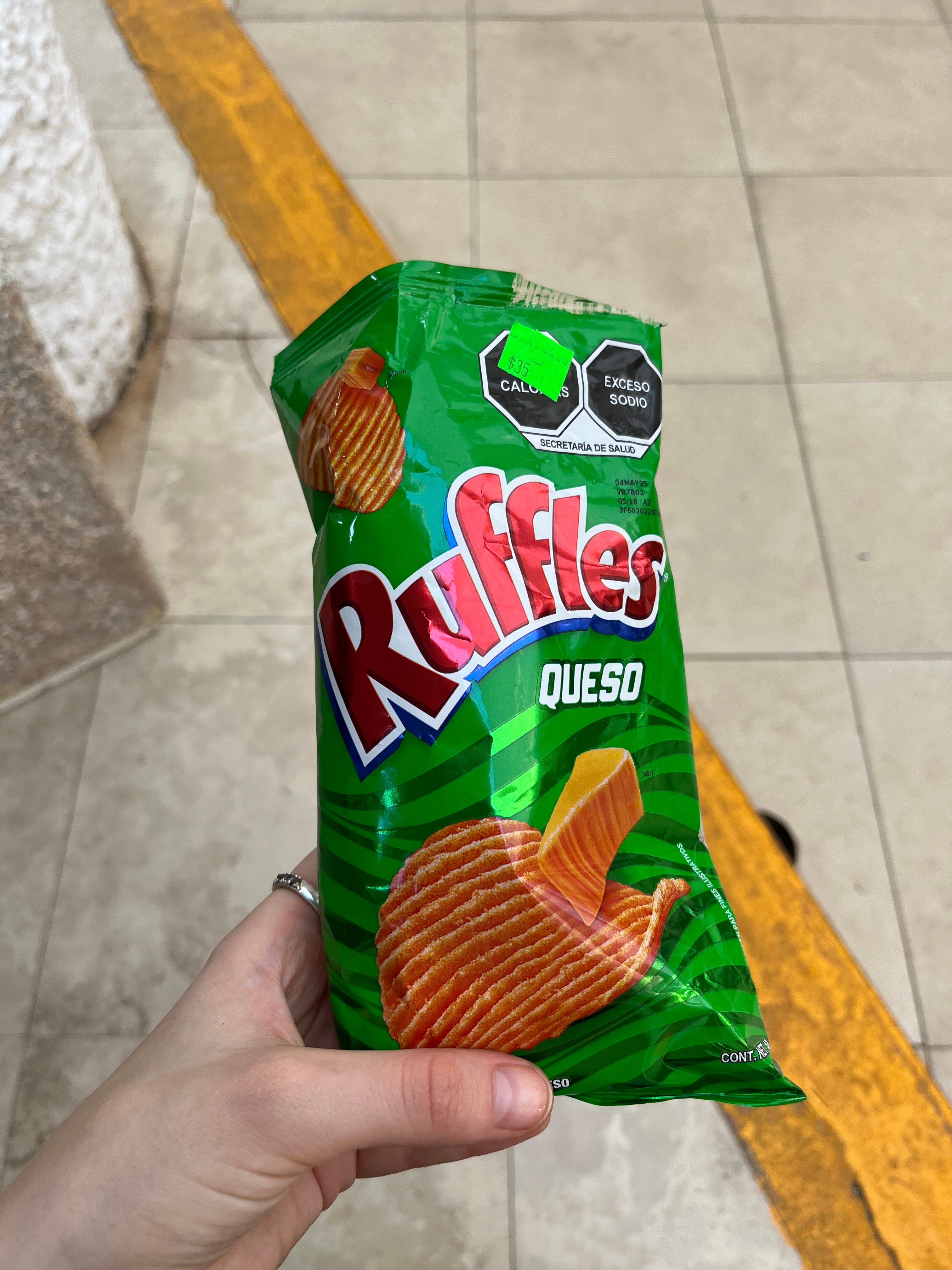 Around Mexico in Seven Bags of Crisps - by Isobel Lewis