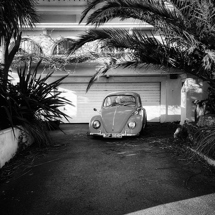 When colour is the pobvious choice how can you make it work in black and white? The different processes of the the original colour image, firstly in a neutral way, then with a blue filter and finally a red filter change the mood and feel of the images 