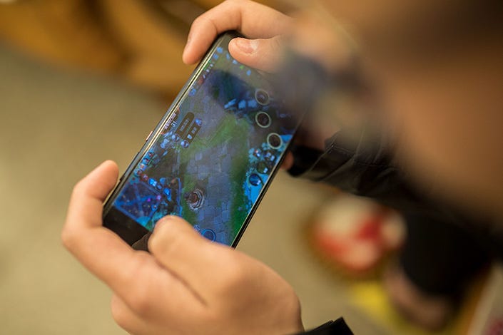 In the first half, China’s multibillion-dollar online game industry suffered declines in revenue and user size for the first time in seven years