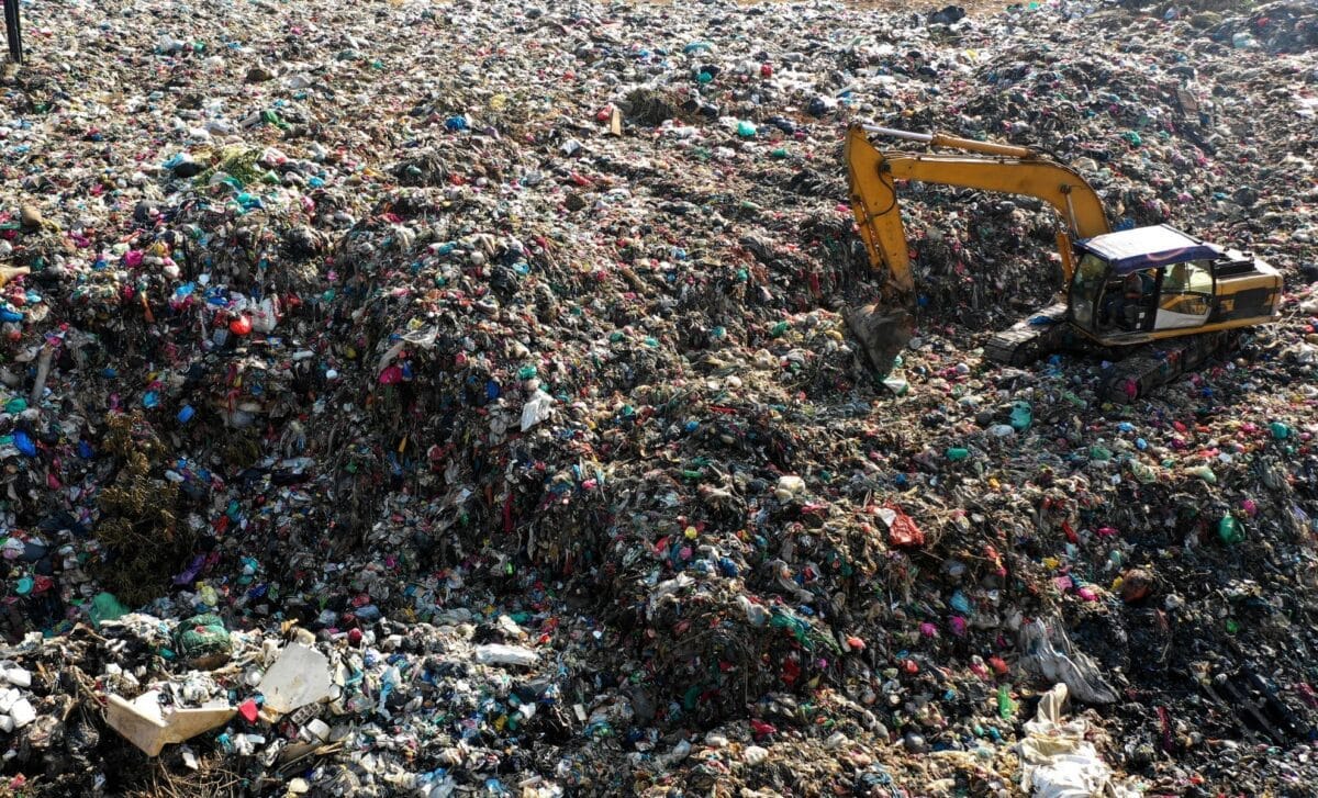 After 12 Years of Failed Attempts, the Man Who Lost His Hard Drive  Containing $742M in Bitcoin Finally Ends His Search