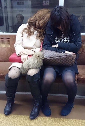 Sleeping Girls on Metro Sleeping Girls on Metro