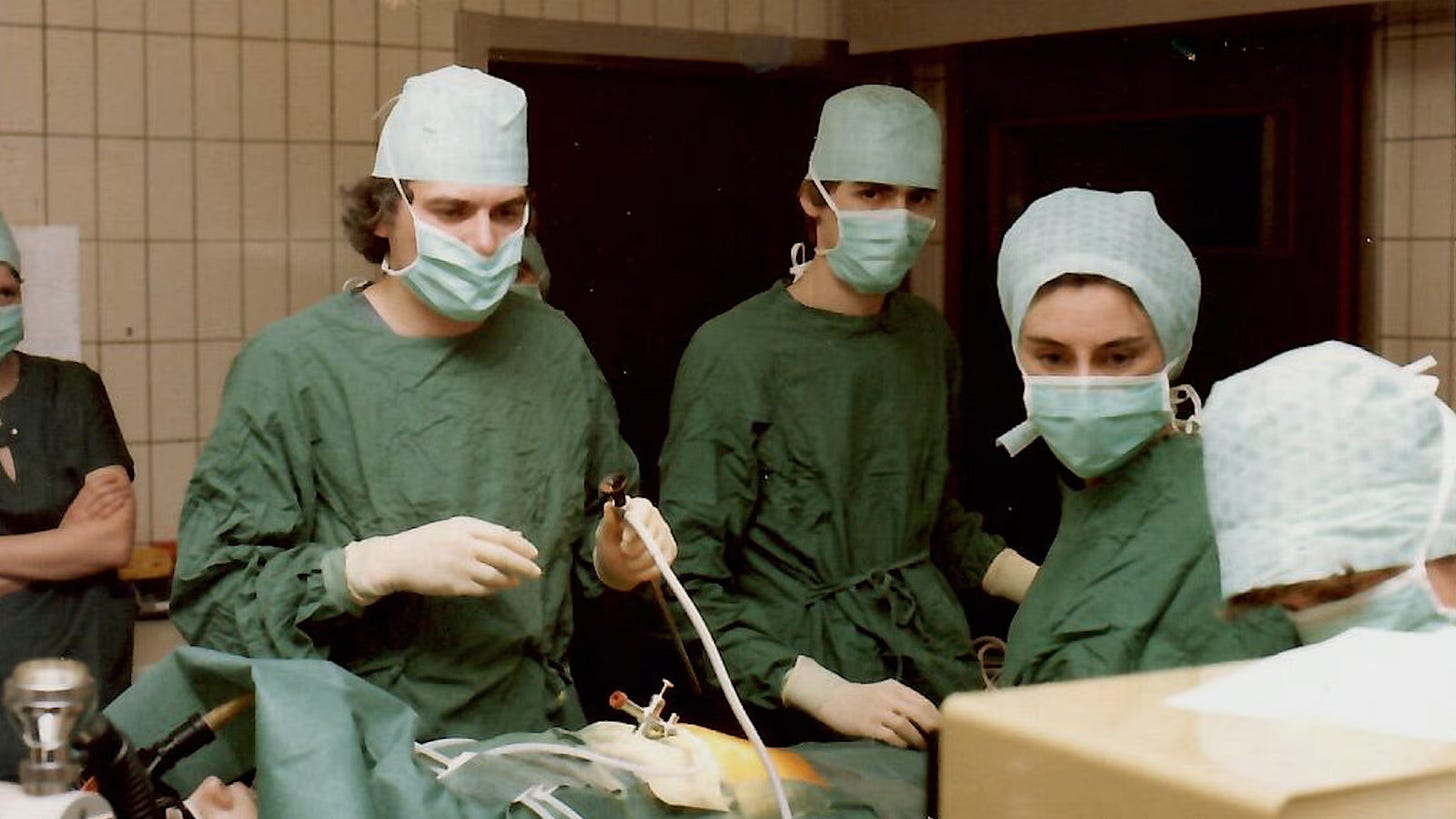 Editie 435: 'Als ik geen bewijs heb, ben ik niemand', kijkt de werkelijke  fotograaf van Het Napalmmeisje bitter terug. 'Terwijl de andere man een  held is.', image size:1456x819