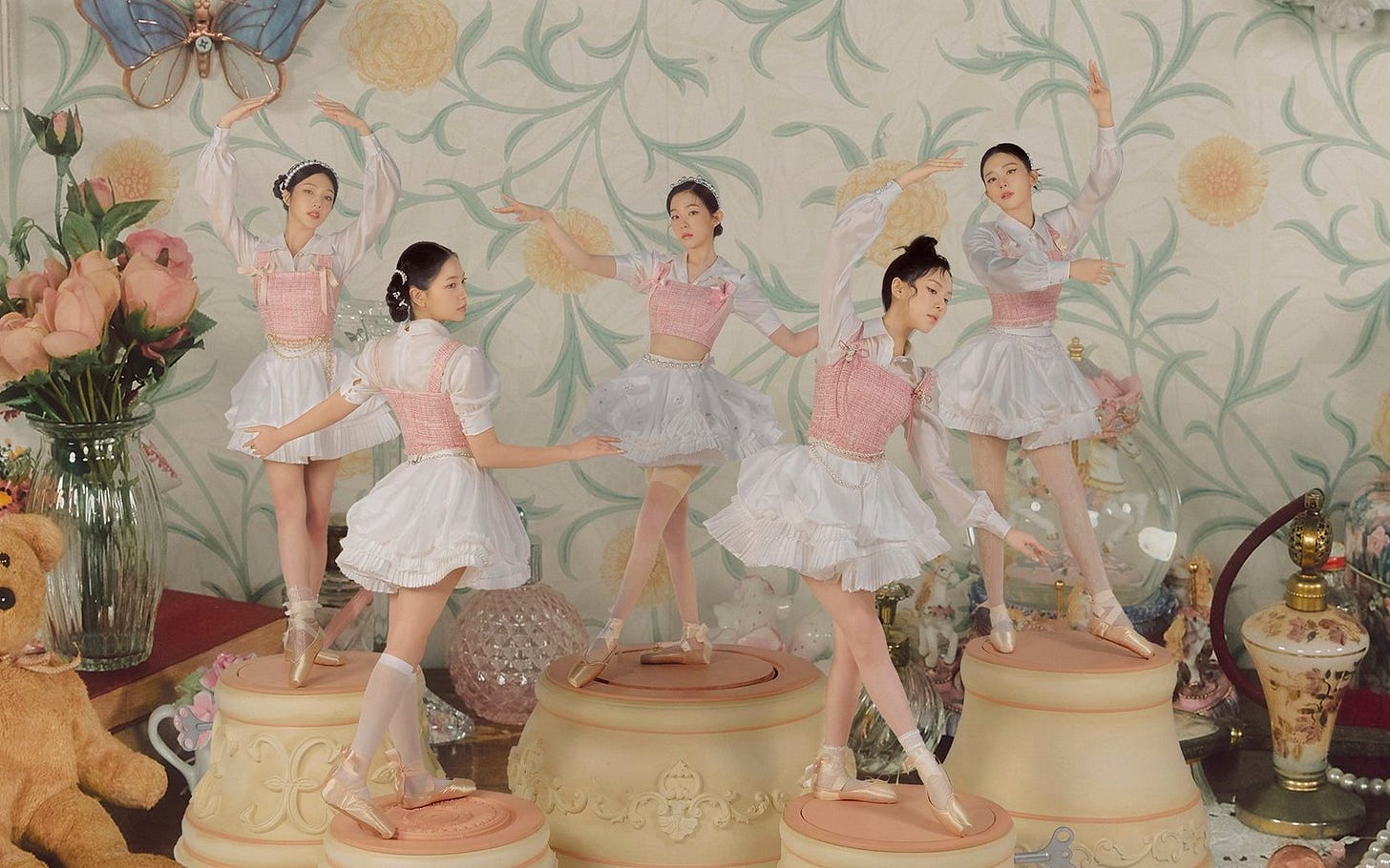 Red Velvet becomes ballerina dolls in the new teaser photo for 'The ReVe  Festival 2022 - Feel My Rhythm' | allkpop