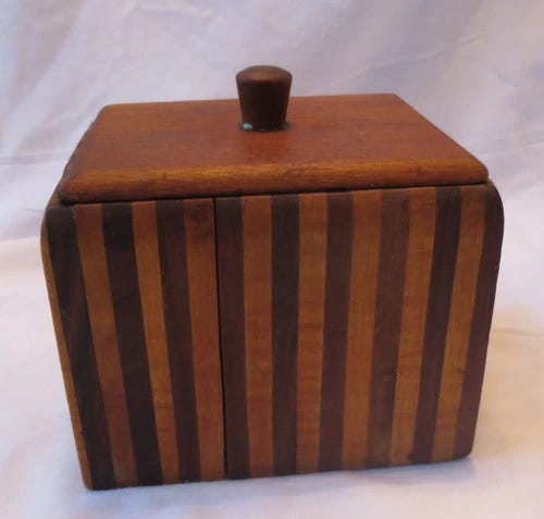 VINTAGE  KEEPSAKE TRINKET JEWELRY BOX SEGEMENTED PARQUETRY MARQUETRY LIDDED - Picture 1 of 10