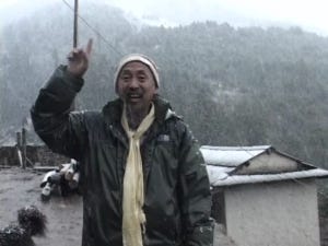 Stills from Bubong! Roofs of the World! Unite!