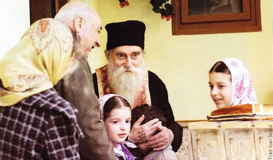 Pr Arsenie Papacioc: „Nu poate explica mintea omenească minunea, valoarea  şi foloasele Sfintei Liturghii, măcar în parte!” - Averea Bisericii