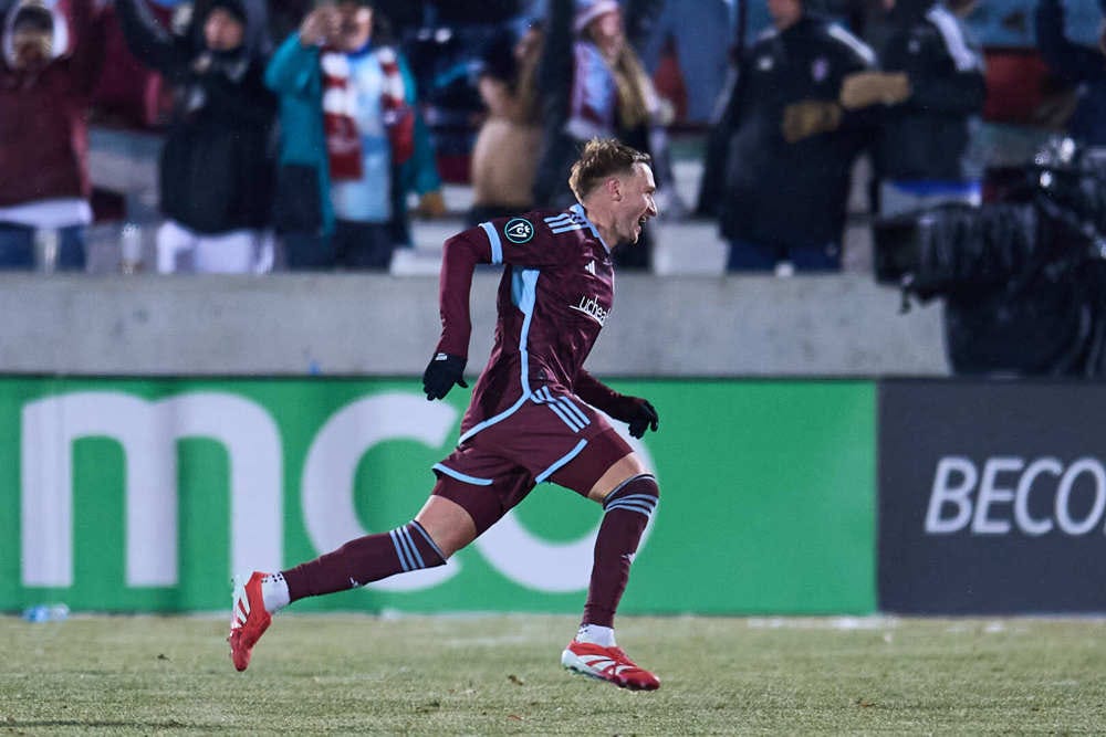 Mihailovic strikes twice as Colorado Rapids take lead over LAFC