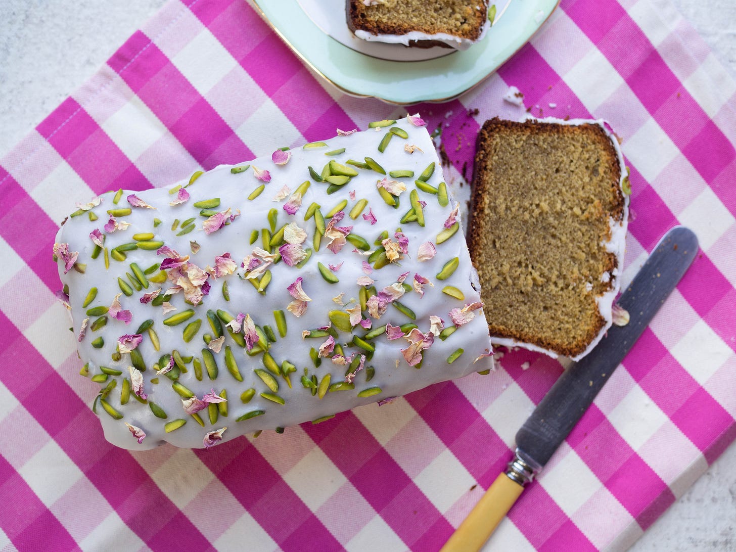 Pistachio loaf