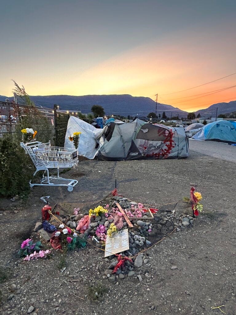 zelt zum aufhängen Yisssmeng Tipi-Hängezelt für 1 Person, Campingzelt in Blau, Trekkingzelt Aufhängen, mit abnehmbarem Überzelt, Einmann-Zelt für Outdoor-Abenteuer, 255 x 153 x 130 cm Sport & Freizeit Color:Silver/Red Truck Tarps - Steel Christmas