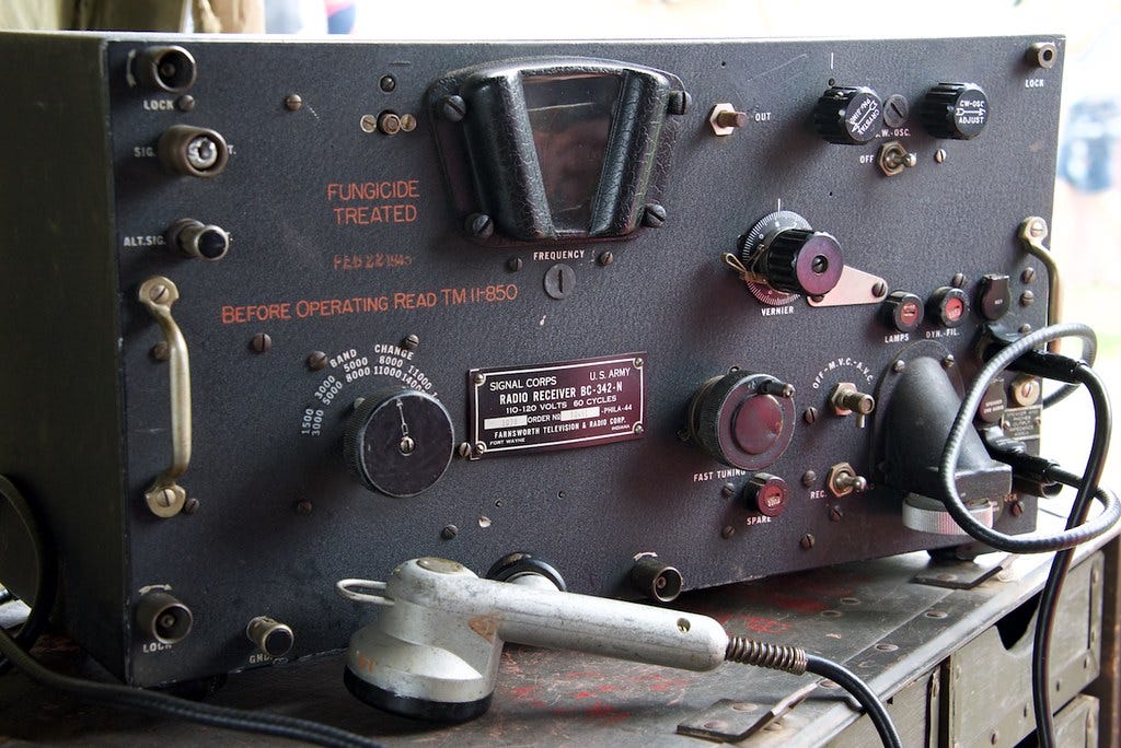 World War II U.S. Army Farnsworth Shortwave Radio Receiver… | Flickr