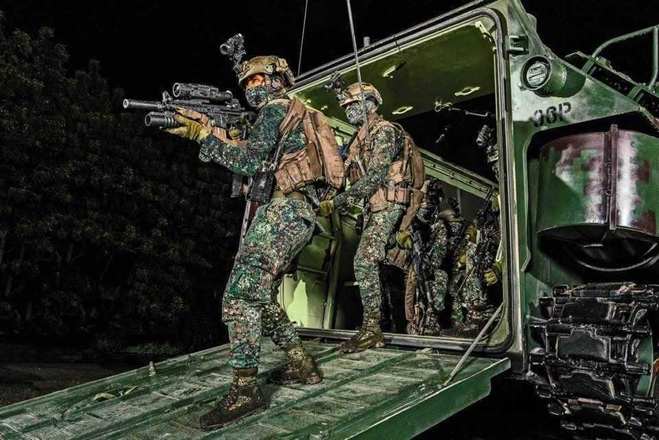 Philippine marines during a training demonstration. 