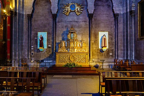 Inside the Pau Saint-martin church