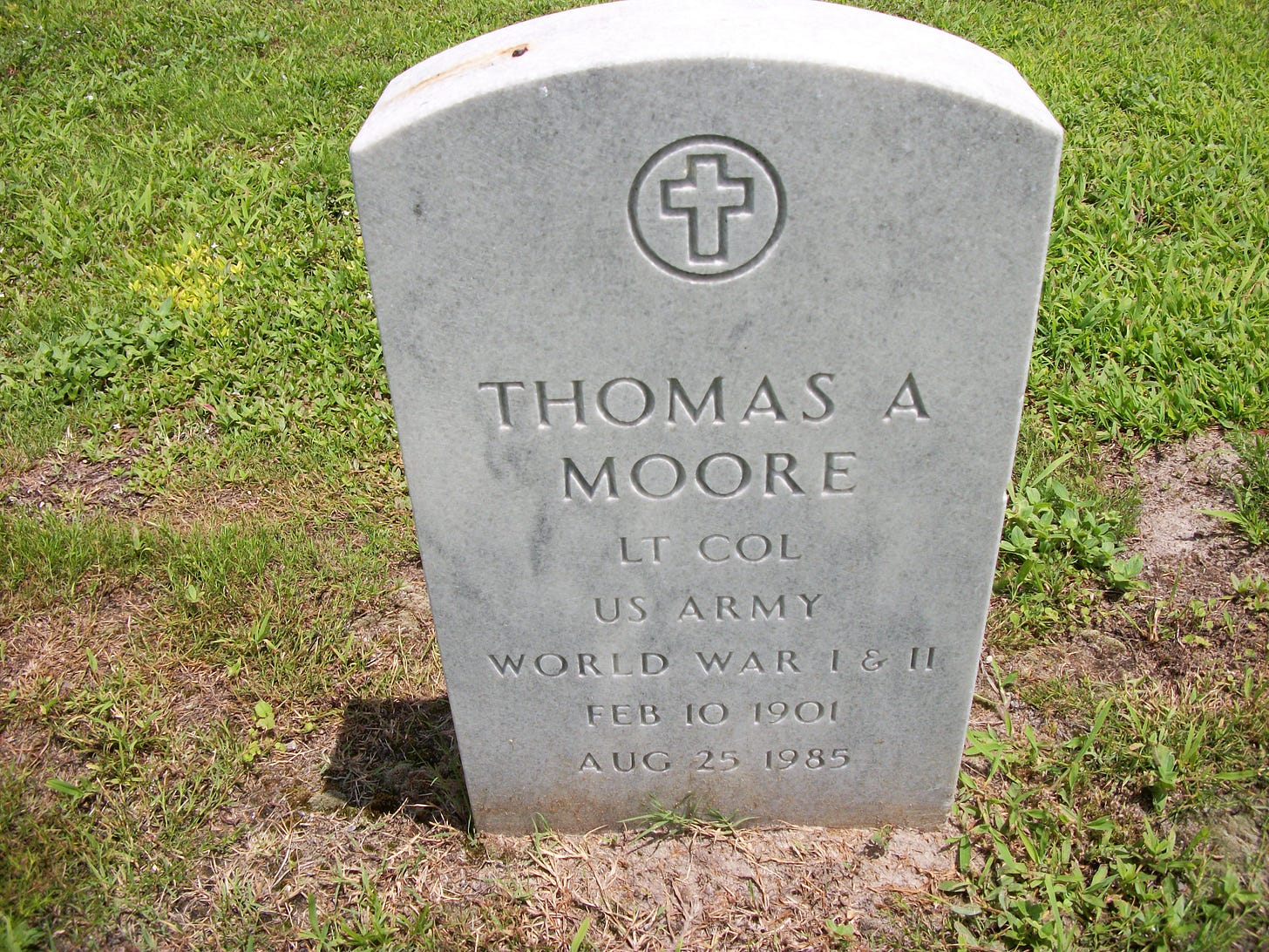 Larger memorial image loading...