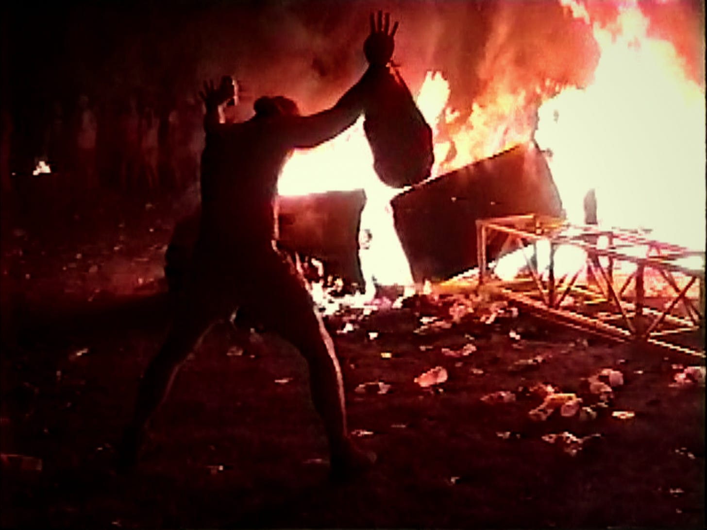 What happened at Woodstock '99? Netflix's doc tells the story | What to  Watch