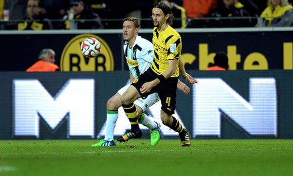 Borussia Dortmund loses to Borussia Moenchengladbach Bundesliga week 28 images 2015 Borussia Dortmund loses to Borussia Moenchengladbach Bundesliga week 28 images 2015