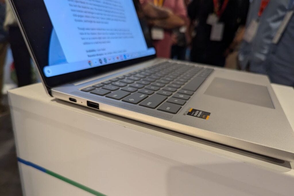 Lenovo Chromebook Plus 14 side ports
