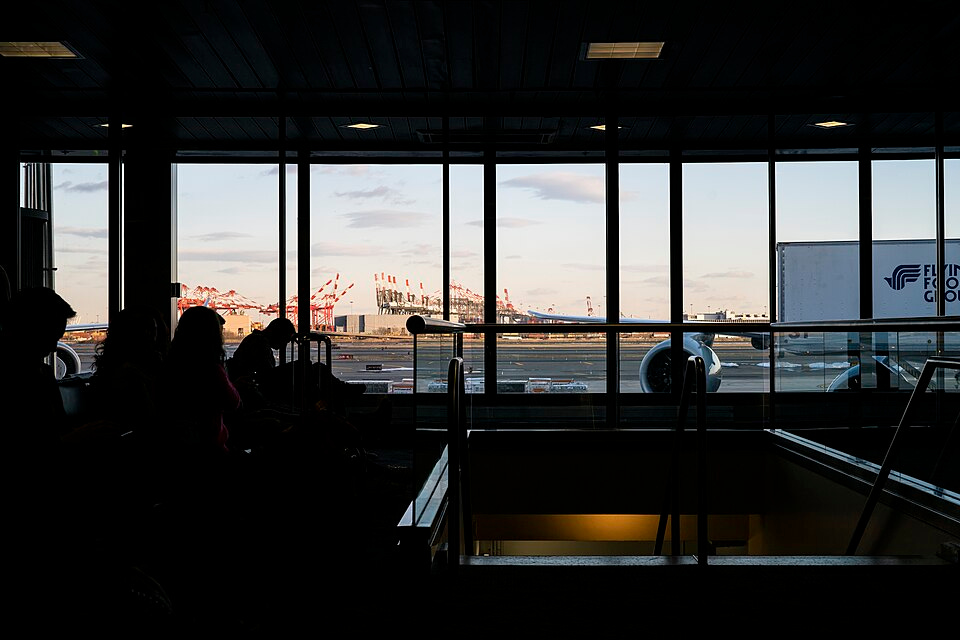 File:Newark Airport (34567800340).jpg
