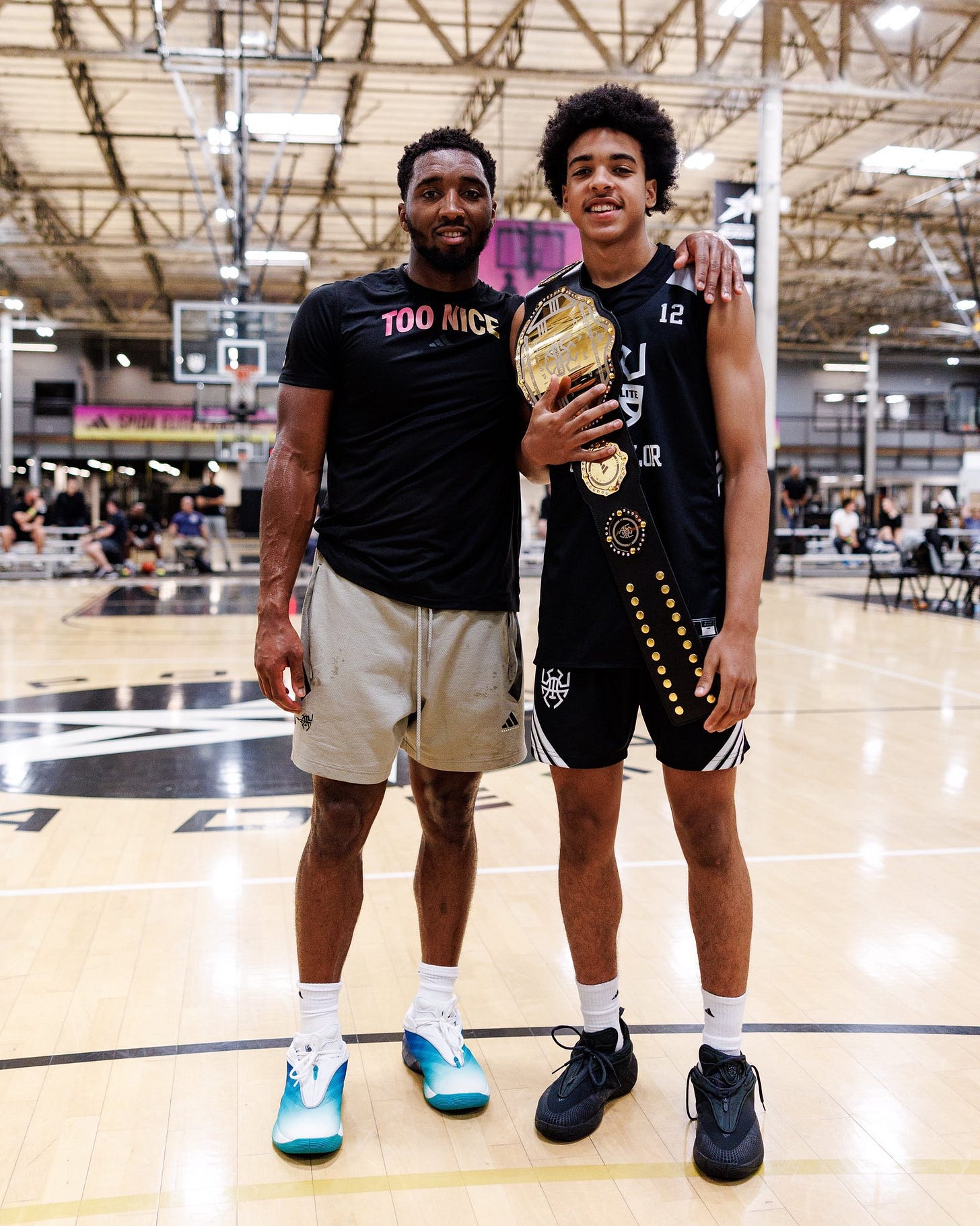 L1C4‼️ on X: "Mikel Brown Jr. standing next to Donovan Mitchell😳  https://t.co/kh9N5ErcDH" / X
