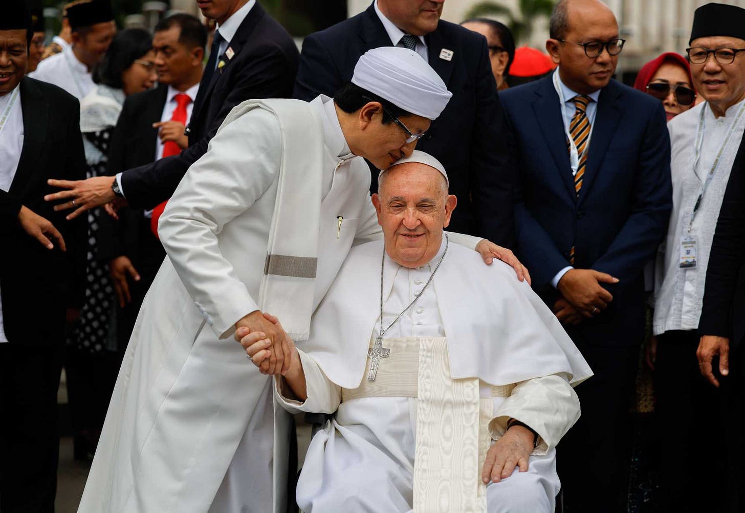 Pope praises 'tunnel of friendship' linking Jakarta mosque, cathedral |  USCCB