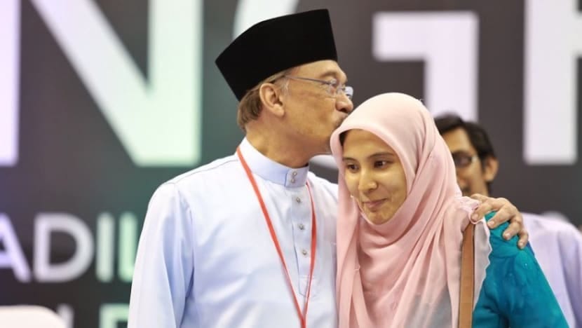 Defending his daughter's adviser role, Malaysia PM Anwar says Nurul Izzah will ensure government transparency - CNA Defending his daughter's adviser role, Malaysia PM Anwar says Nurul Izzah will ensure government transparency - CNA