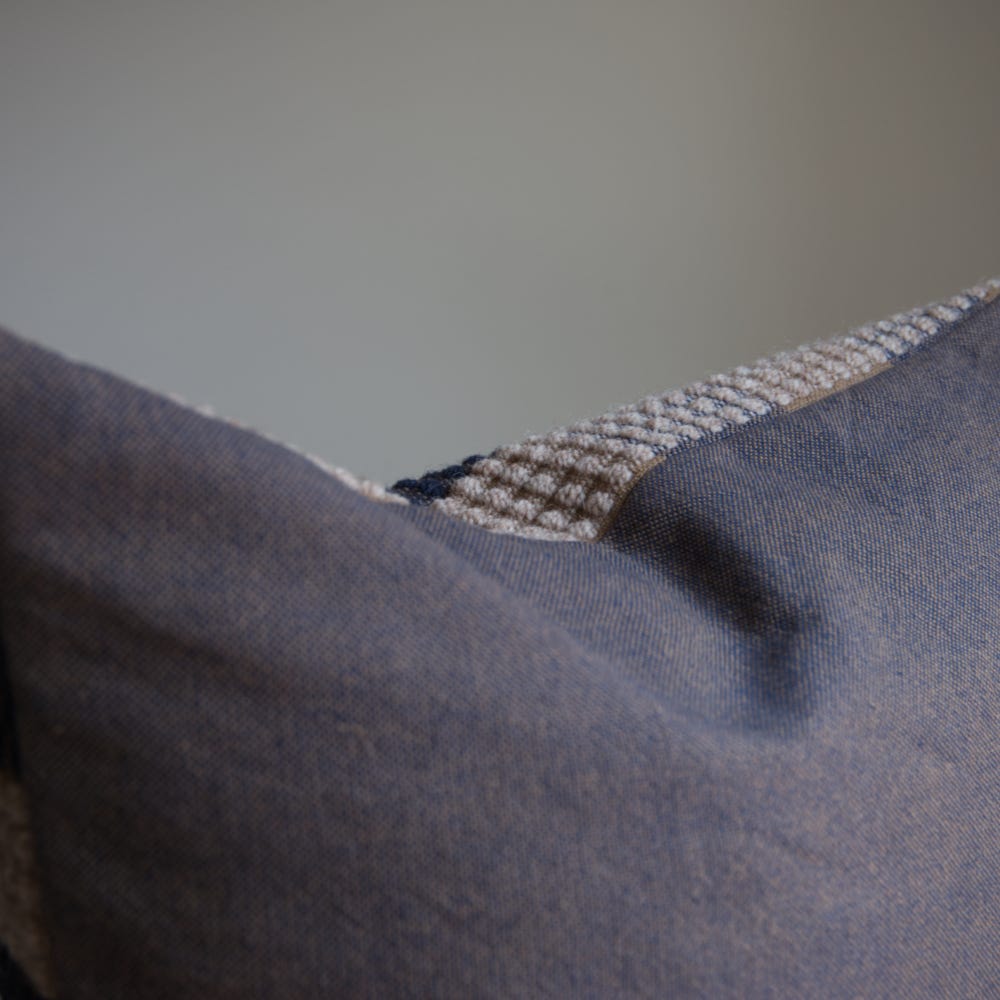 Abstract picture of the back of a pillow