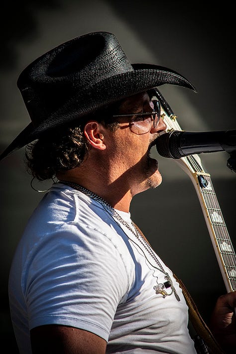 Jake Gill / photos by Troy Larson © FallstownFUSE